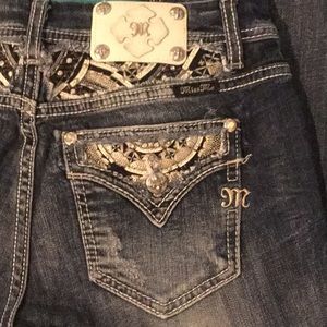 Miss Me 30/22 Mid-Rise Crop Jeans ME8349C